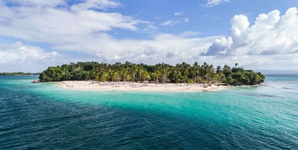 Samana: Cayo Levantado Day Trip by Boat