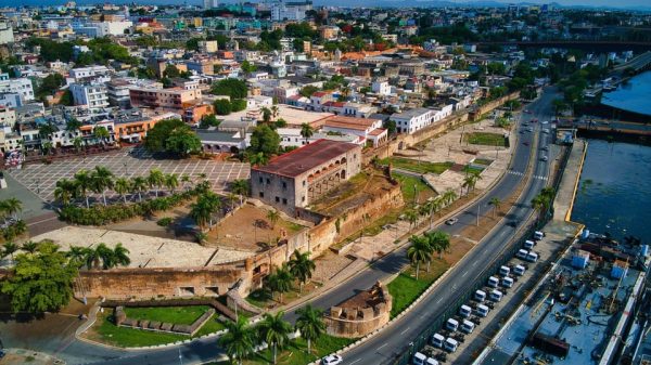 Colonial Santo Domingo and hidden natural beauties City Tour