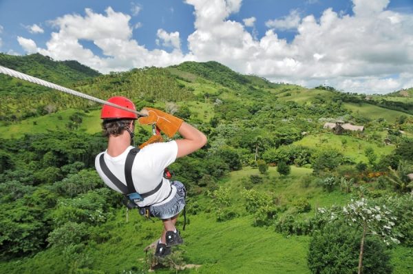 Punta Cana: Zip-Lining 12 Cables