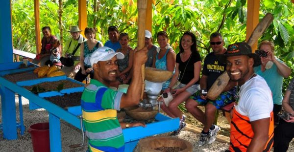 Punta Cana: Higuey, Coffee and Cocoa Tasting Tour with Lunch