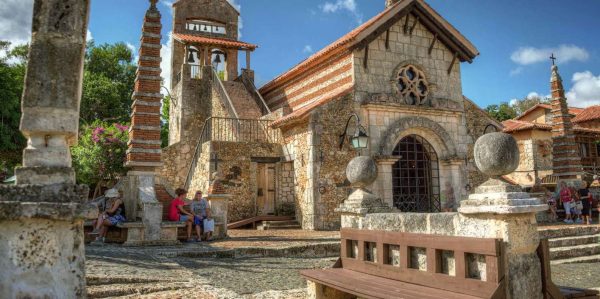 From Punta Cana: Alto de Chavon, La Romana, and Higuey Tour