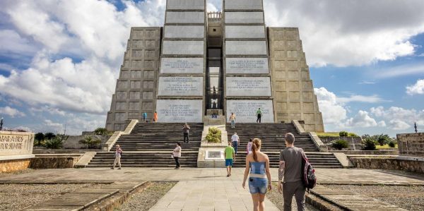 Santo Domingo Sightseeing Tour with Lunch