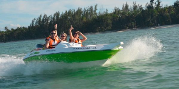 Punta Cana: Speedboat and Snorkeling Adventure